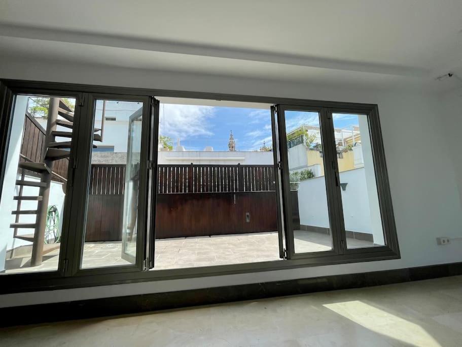 セビリア Fdez Amazing House By Cathedral And Giralda With Private Poolヴィラ エクステリア 写真