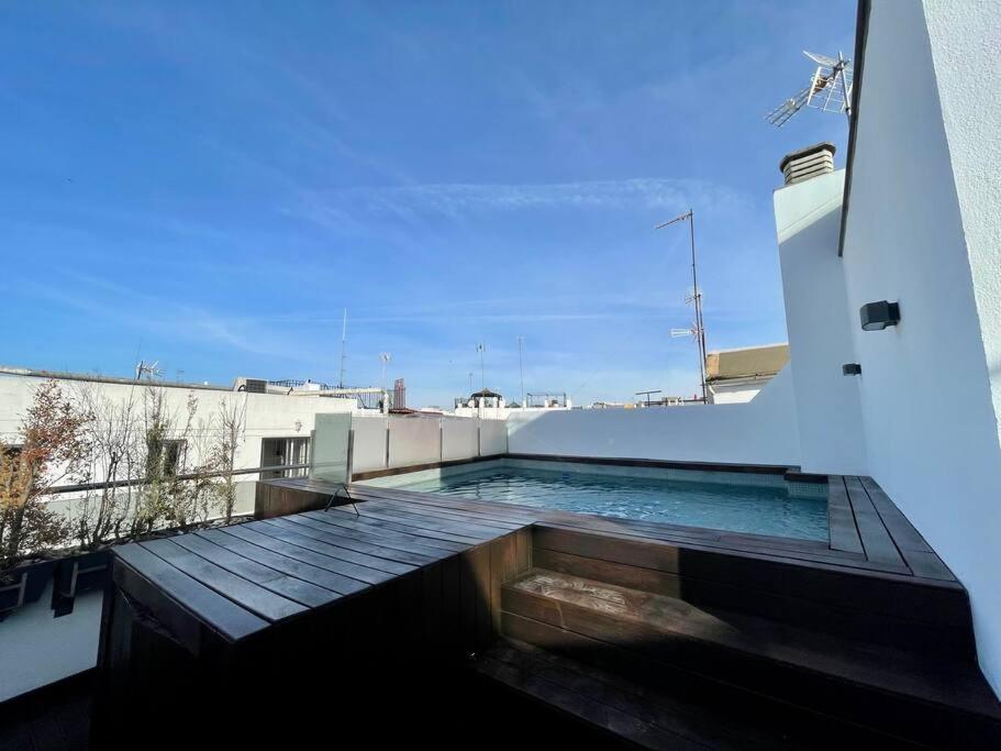 セビリア Fdez Amazing House By Cathedral And Giralda With Private Poolヴィラ エクステリア 写真